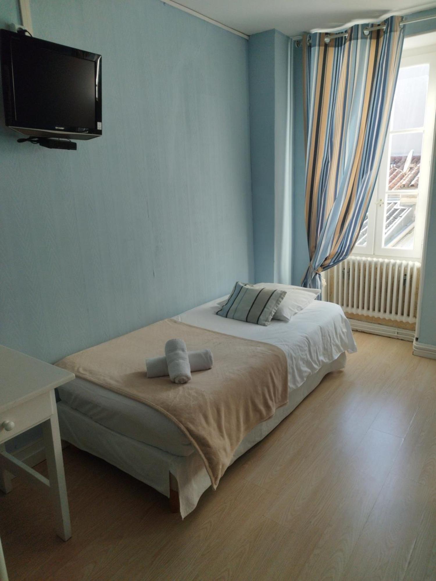 ז'ונזאק Hotel Les Thermes מראה חיצוני תמונה