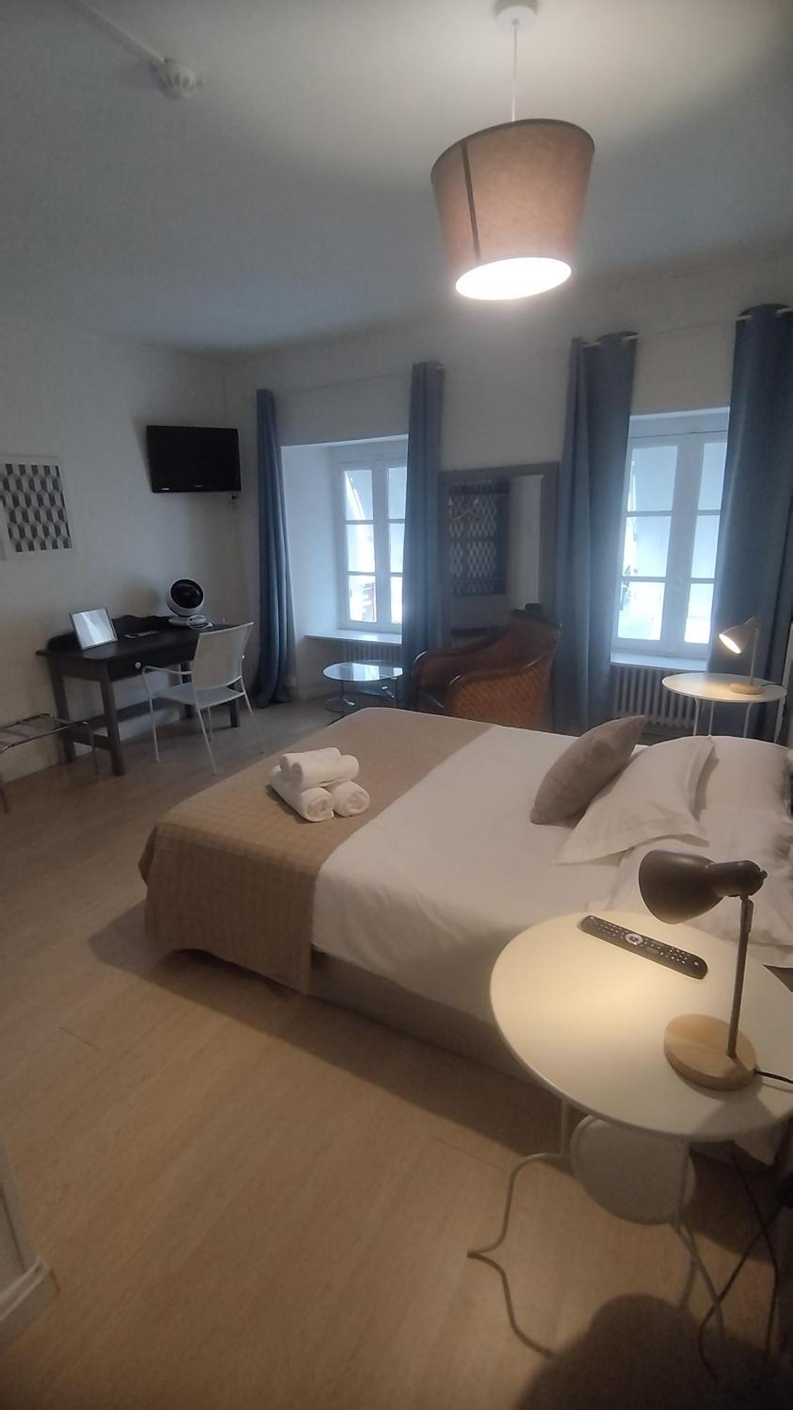 ז'ונזאק Hotel Les Thermes מראה חיצוני תמונה