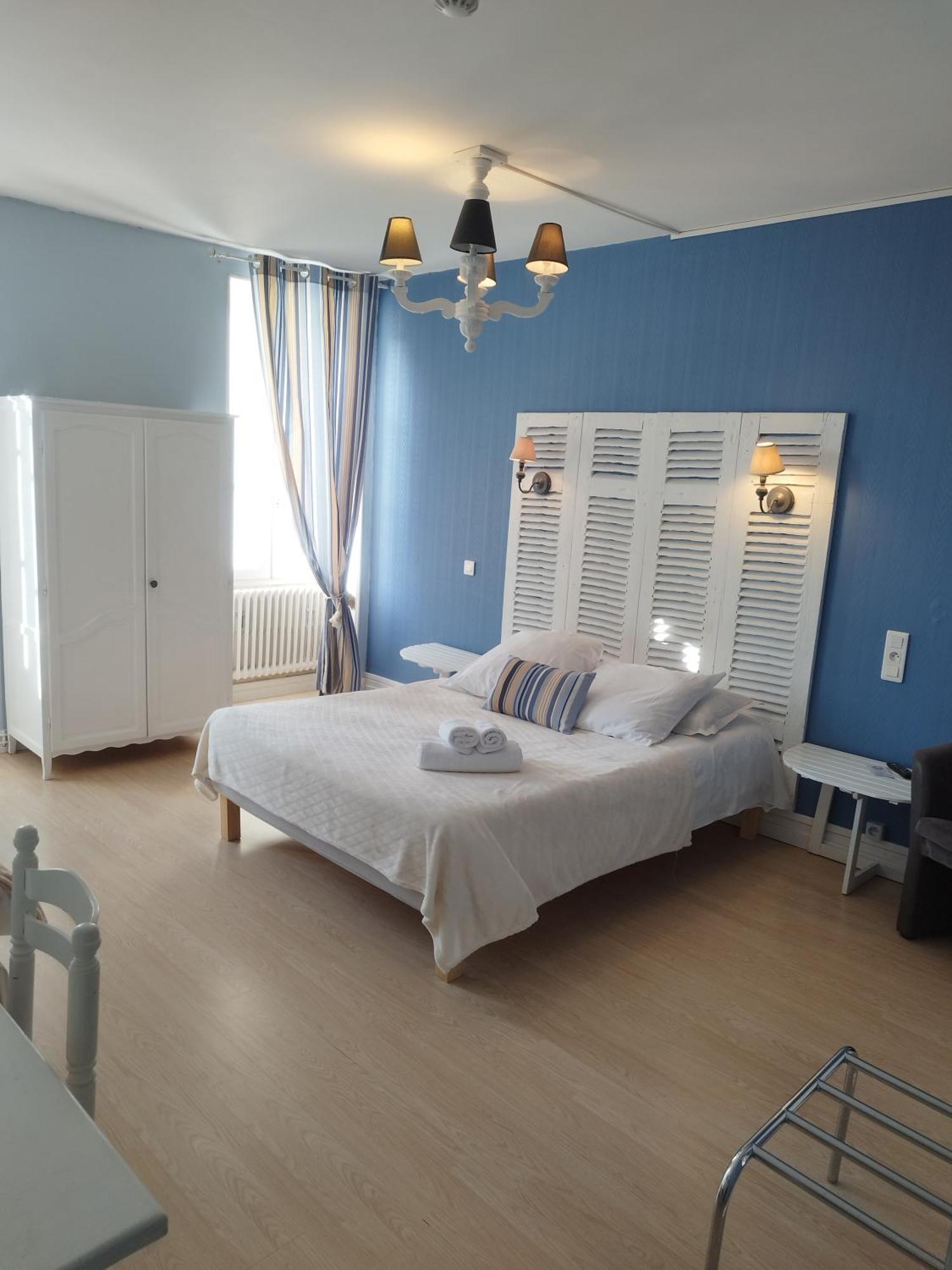 ז'ונזאק Hotel Les Thermes מראה חיצוני תמונה